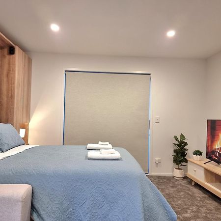 Brand New Central Studio On Wilmer Christchurch Exteriér fotografie